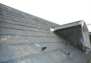 水性塗料が剥がれた、コロニアル屋根に遮熱塗料の日本ペイントのサーモアイで塗装し仕上げました